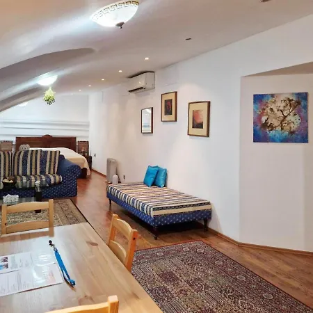 Apartamento Karluv