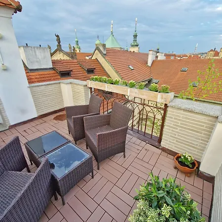 Studio Karluv Most * Prague
