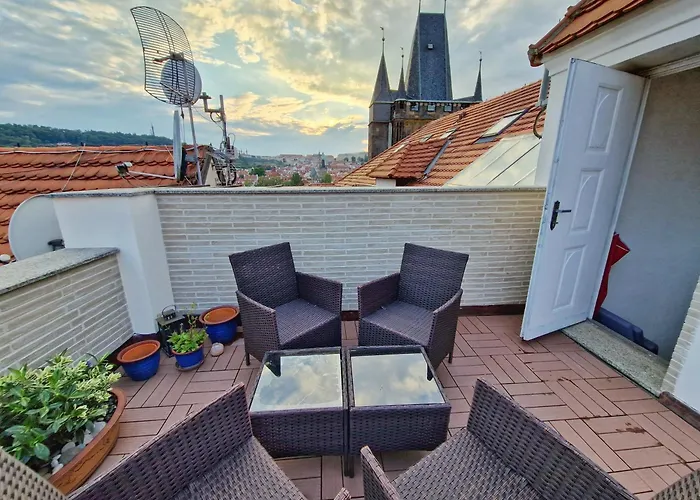 Karluv Apartman